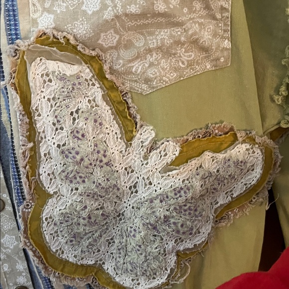 Blue Velvet Mixed Media Olive Green/Blue-White Stripe/Khaki/Lace Butterfly Shirt - Picture 10 of 16